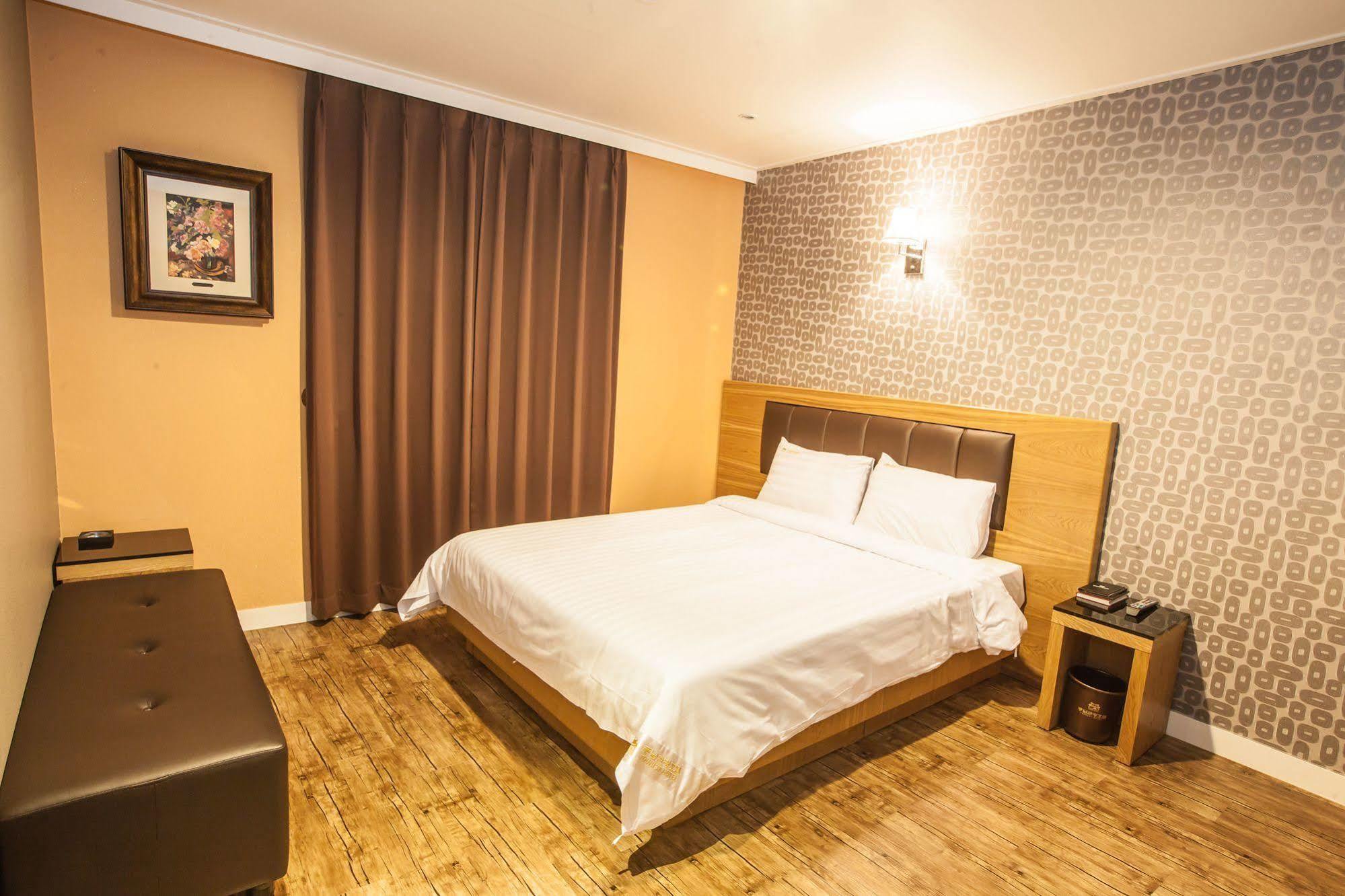 Pungnam Tourist Hotel Чонджу Екстер'єр фото
